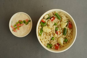 Subz Pulav With Raita