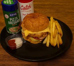 Cheese burger with French fries