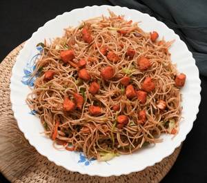 Chicken Schezwan Hakka Noodles