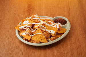 Chicken Loaded Nachos Supreme