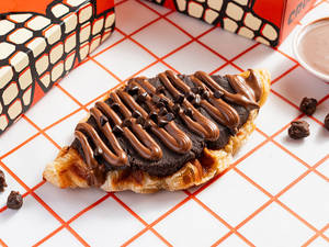 The Nutella Cookie Dough Croffle