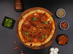 Sourdough Junglee Chicken Pizza