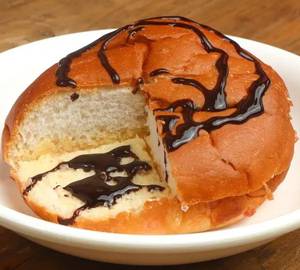 Chocolate bun