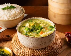 Green Thai Curry Veg With Rice