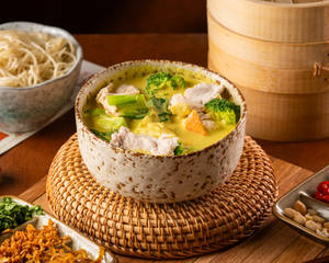 Burmese Khao Suey Chicken