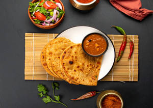 Aloo Da Paratha With Amritsari Chole(serves 1)