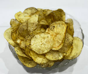 Black Pepper Chips