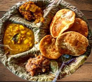Hum( 10) Logo Ka Khana Banate Hai In house function or events (bhandara)