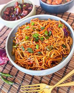 Veg Schezwan Noodles