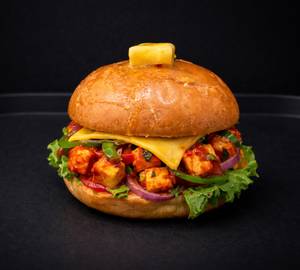 Veg chilli paneer burger