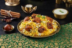 Noor-e-Soya Chaap Biryani (Serves-1)