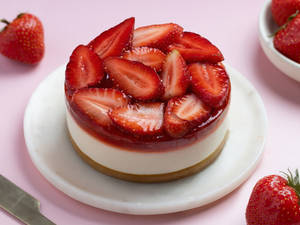 Strawberry Bento Cheesecake [320gm]