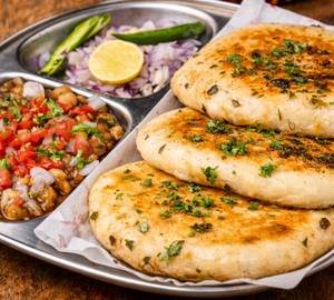 Delhiwala Kulcha With Chole