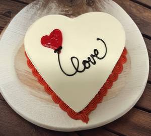 Valentine's Heart Shape Butterscotch Cream Cake