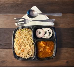 Noodles + Chilli Paneer
