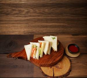 Veggie mumbai grilled sandwich