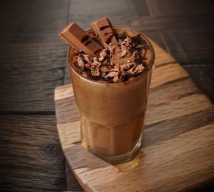Kitkat chocolate shake