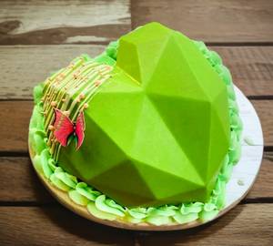 Kiwi Fruit Special Chocolate Pinata Cake