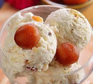 Gulab Jamun With Ice Cream