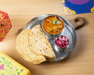 Sindhi Chicken With 2 Chapatis