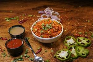 Schezwan Veg Fried Rice 750ml
