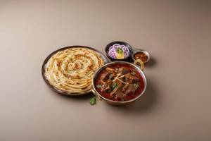 Mutton Rogan Josh with laccha paratha