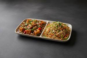 Chilli Paneer with hakka Noodles