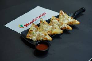 Open Cheese Chilli Toast