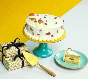 Gulab Jamun Eggless Fusion Cake