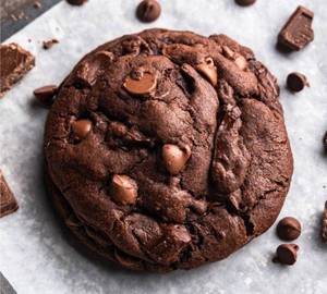 Dark chocolate chunk cookies