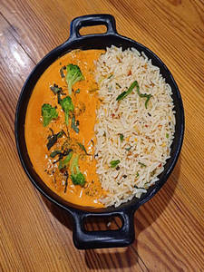 Broccoli & Garlic Herb Rice Bowl (400 Gm)