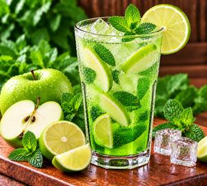 Green apple mojito