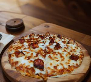 Cheesy Chicken Pizza