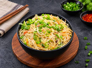 Hakka Noodle