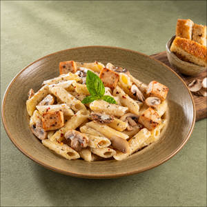 Creamy Chicken and Mushroom Pasta