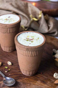 Kesar Milk ( Dry Fruit Kadai Milk)