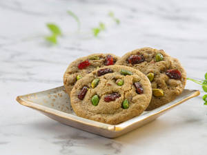 Pistachio and Cranberry Cookie