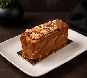 Hazelnut Crunch Pastry (1Piece)