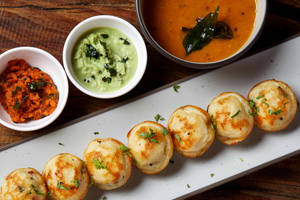 Paniyaram [7 Pieces]
