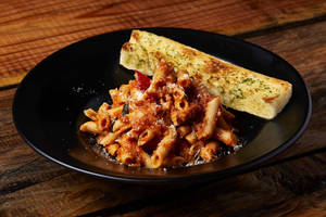 Penne Pasta [Choose Sauce]