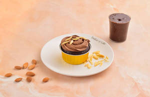 Chocolate Almond Cupcake
