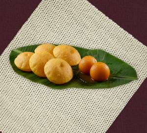 Hot Luchi 4Pcs With Hot Nolen Gur Rosogolla 2Pcs