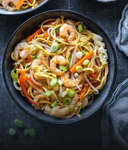 Full Prawn Hakka Chowmein