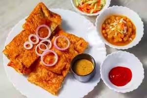 Special Mughlai Paratha (1 Pc)