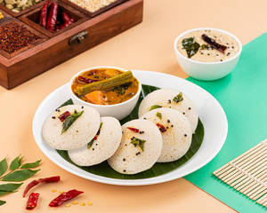Idli ( 5 Medium )