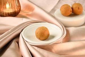 Besan Mewa Laddoo