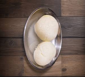 Sponge rasgulla [2 pieces]