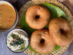 Plain Vada