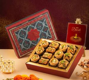 Rajwada Assorted Baklava Gift Box (350G)