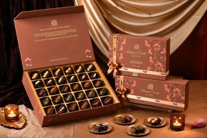 Assorted Date Box